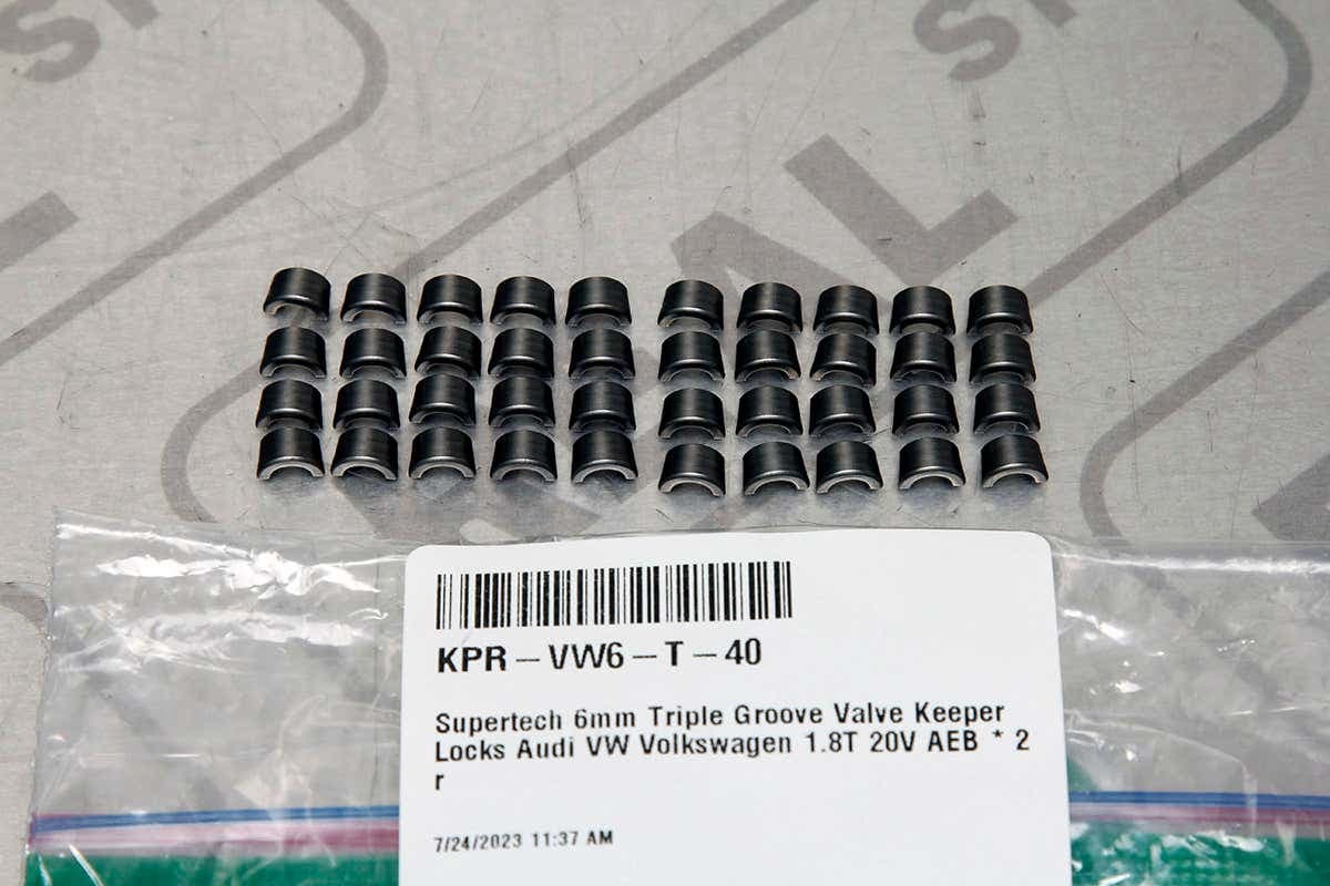 Сухари клапанов Supertech — A4 97-01 B5 8D