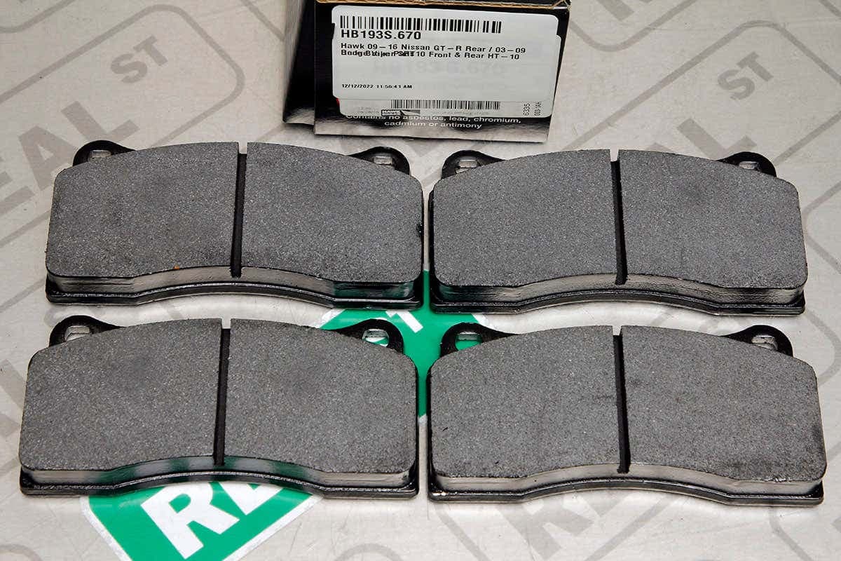 Тормозные колодки Hawk HT-10 (задние, 0.670″) — GTR R35