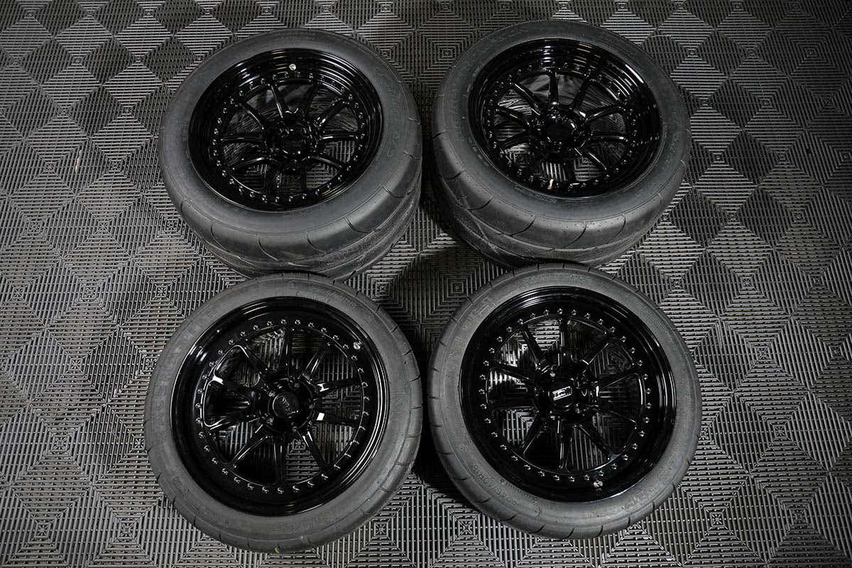 Комплект колёс T1/Belak Drag Pack 18″ (с drag radials) — Lamborghini Huracan / Audi R8