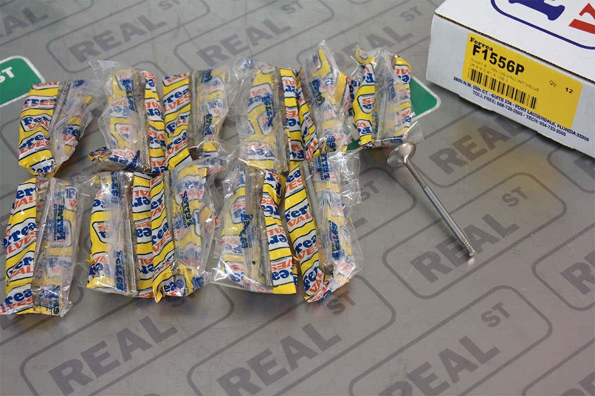 Клапаны Ferrea — A4 97-01 B5 8D